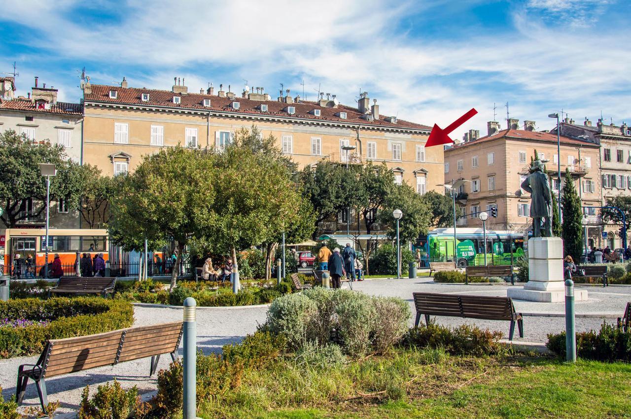 Ferienwohnung At The Theatre Rijeka Exterior foto